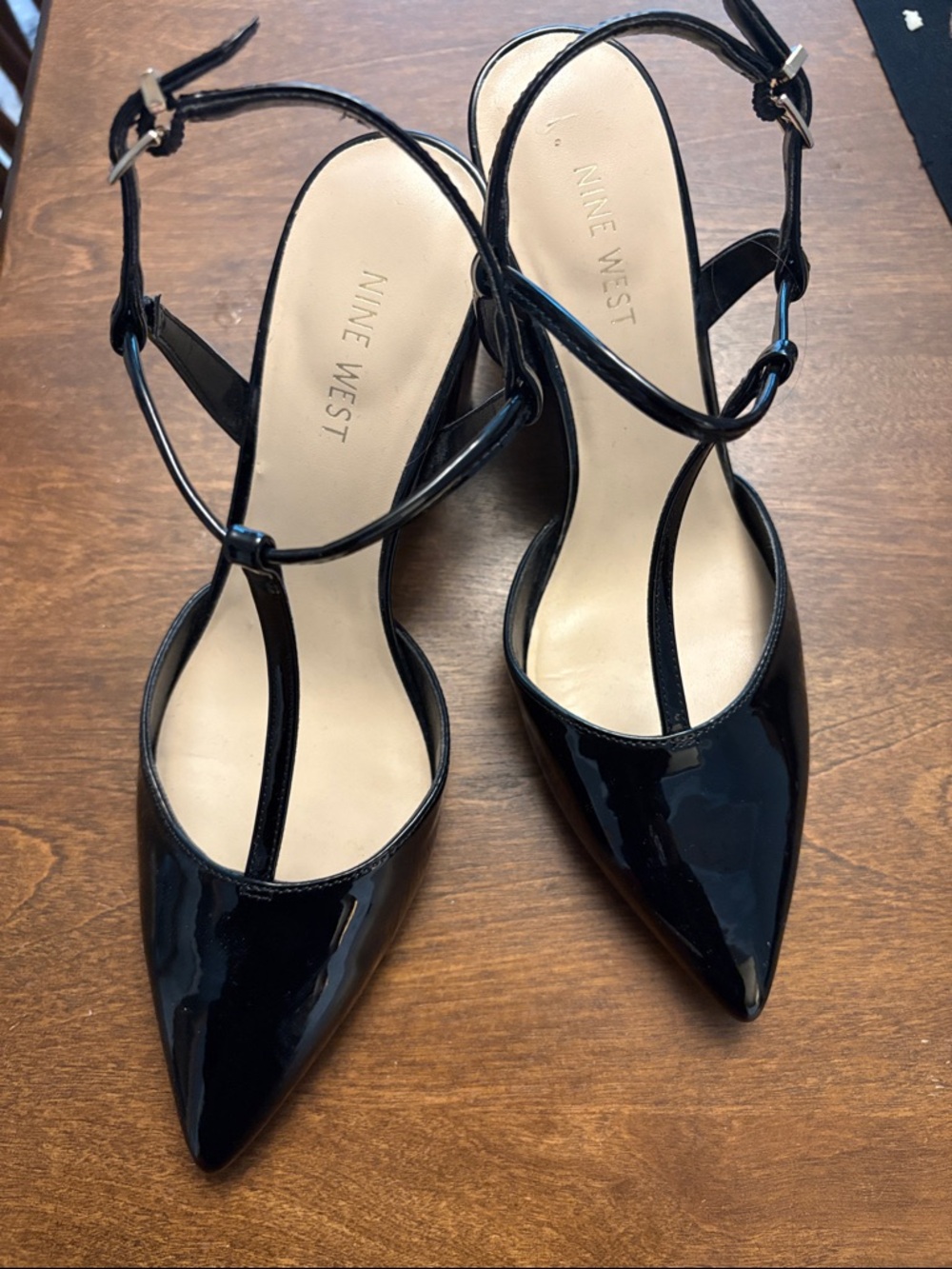 Nine West Black Patent Pointed T-Strap Pumps - Picture 5 of 10